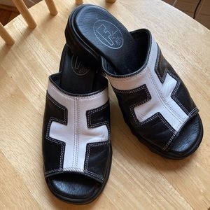 Vintage John Fluevog Leather Mod Mules 5.5/6